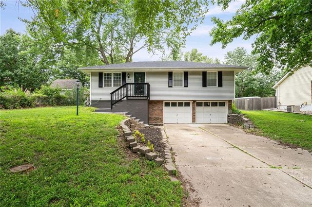 1210 SE 5th Street, Lee's Summit, MO 64063