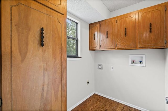 1210 SE 5th Street, Lee's Summit, MO 64063