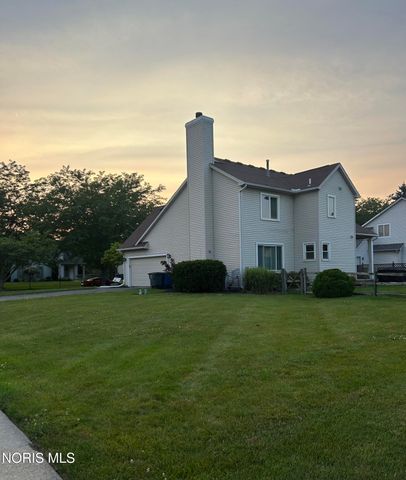 1067 Hunters Run Road, Perrysburg, OH 43551