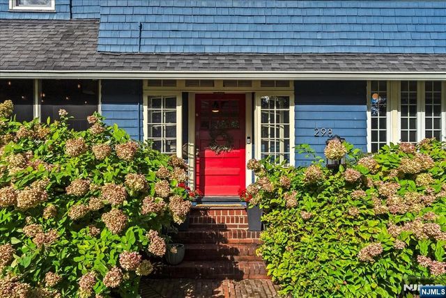 298 Ridgewood Avenue, Glen Ridge, NJ 07028