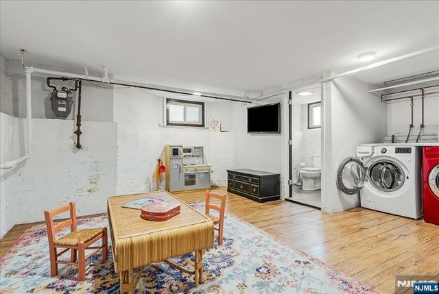 298 Ridgewood Avenue, Glen Ridge, NJ 07028