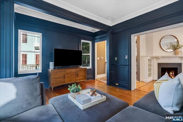 298 Ridgewood Avenue, Glen Ridge, NJ 07028