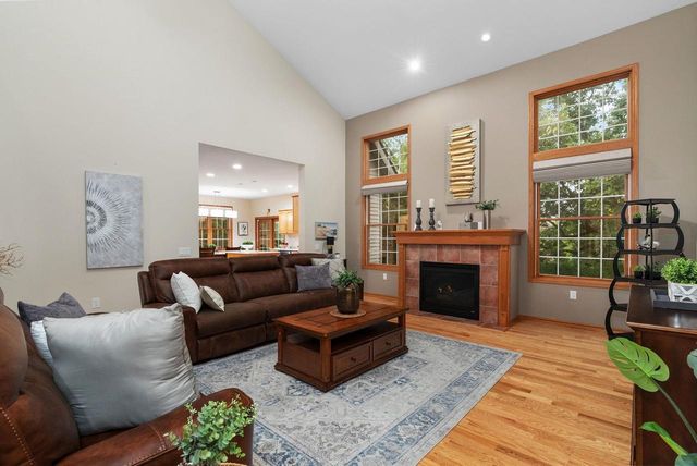 730 Greystone Lane, Middleton, WI 53562