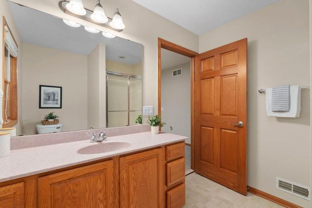 730 Greystone Lane, Middleton, WI 53562