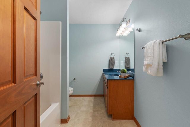730 Greystone Lane, Middleton, WI 53562