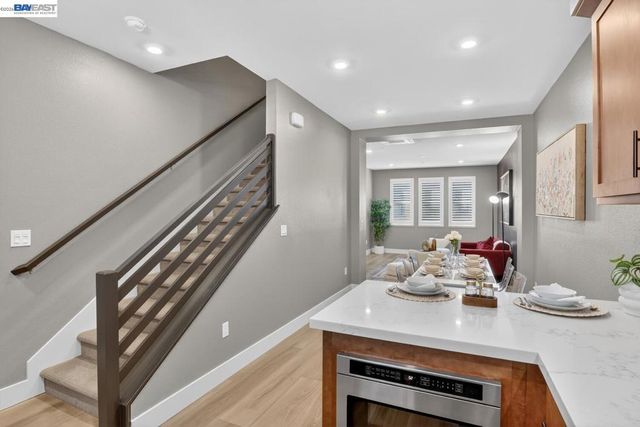 922 Noble Fir Ter 5, Sunnyvale, CA 94086