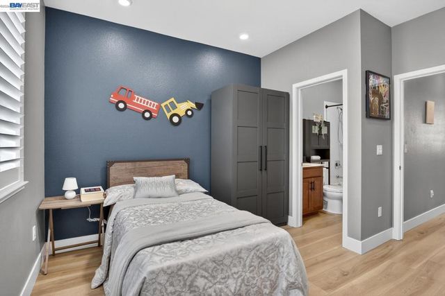 922 Noble Fir Ter 5, Sunnyvale, CA 94086