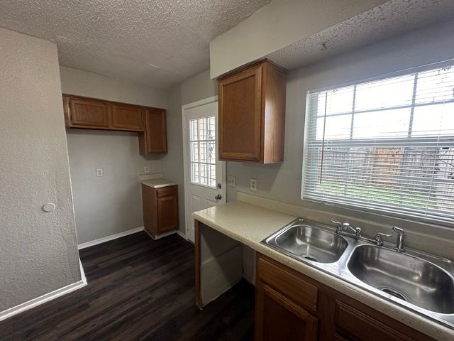 2188 Aspen Drive, Dallas, TX 75227