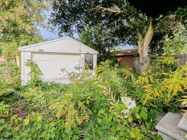 17267 Warwick Street, Detroit, MI 48219