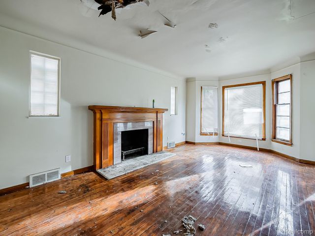 17267 Warwick Street, Detroit, MI 48219