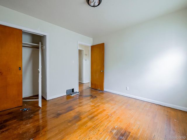 17267 Warwick Street, Detroit, MI 48219