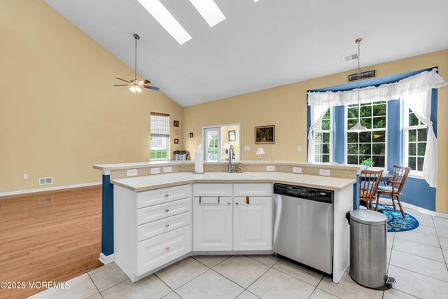 7 Estuary Court, Barnegat, NJ 08005