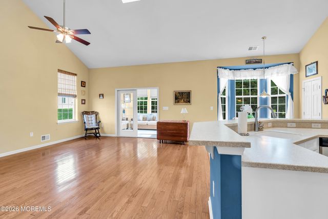 7 Estuary Court, Barnegat, NJ 08005