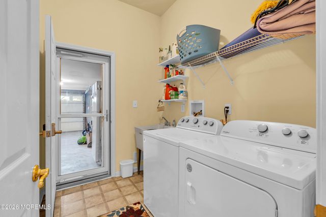7 Estuary Court, Barnegat, NJ 08005