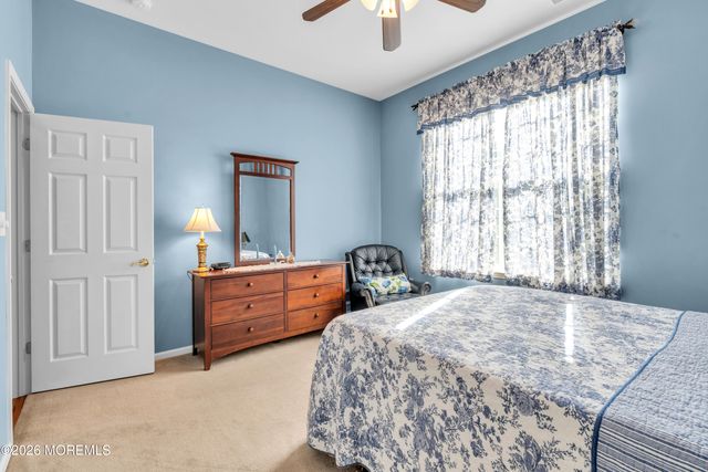 7 Estuary Court, Barnegat, NJ 08005