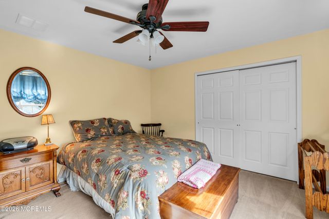 7 Estuary Court, Barnegat, NJ 08005