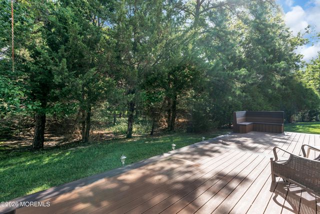 7 Estuary Court, Barnegat, NJ 08005