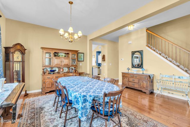 7 Estuary Court, Barnegat, NJ 08005