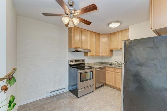 7428 WASHINGTON Street 605, Forest Park, IL 60130