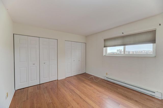 7428 WASHINGTON Street 605, Forest Park, IL 60130
