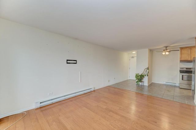 7428 WASHINGTON Street 605, Forest Park, IL 60130