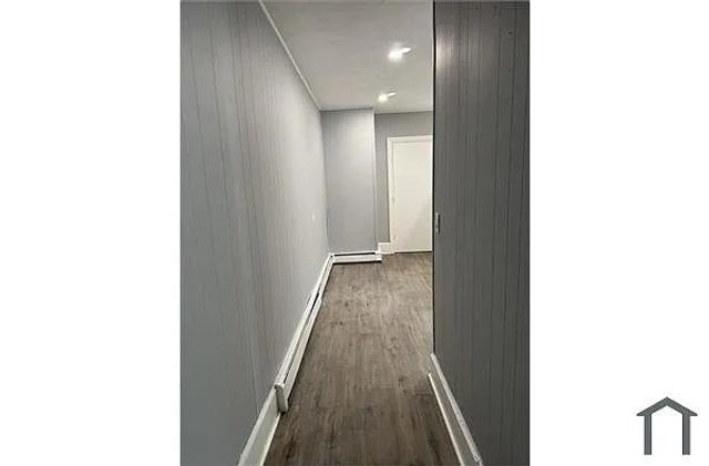 25 W Wyoming Ave 6, Melrose, MA 02176