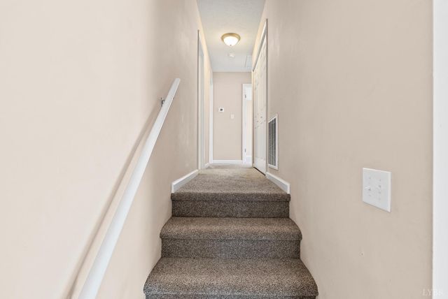 128 Walnut Street, Amherst, VA 24521