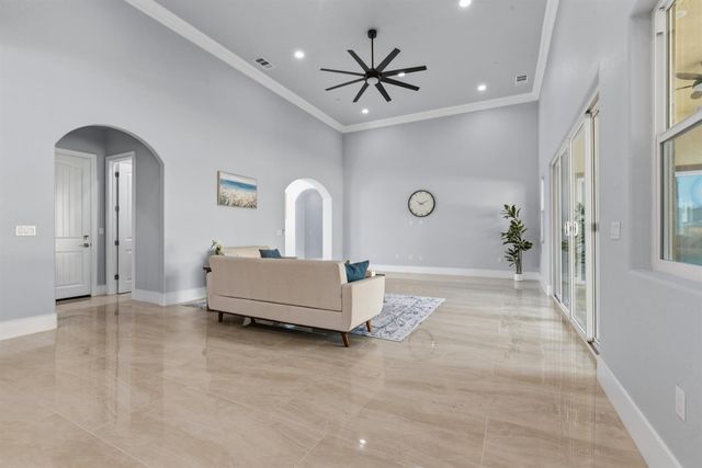 2009 Robin Hood Ln, Merced, CA 95340