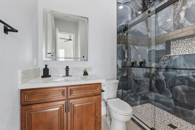 2009 Robin Hood Ln, Merced, CA 95340