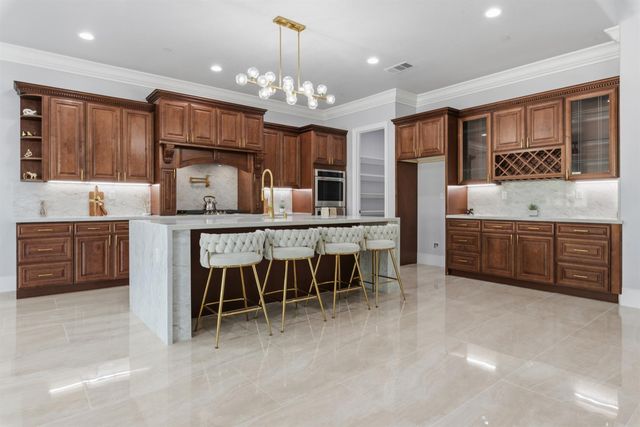 2009 Robin Hood Ln, Merced, CA 95340