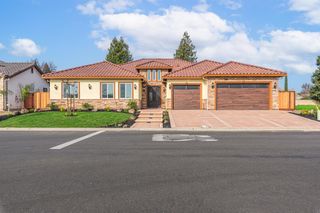 2009 Robin Hood Ln, Merced, CA 95340