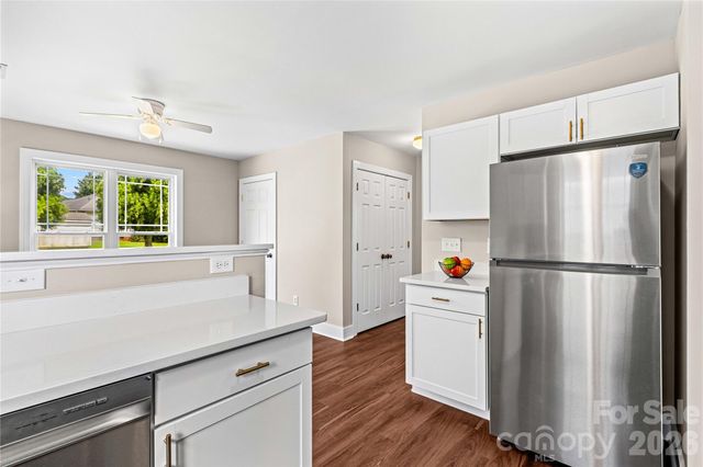 128 Tarrington Drive, Statesville, NC 28625