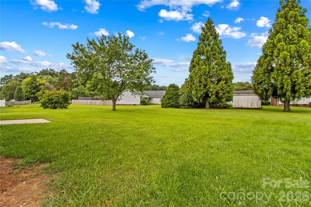 128 Tarrington Drive, Statesville, NC 28625