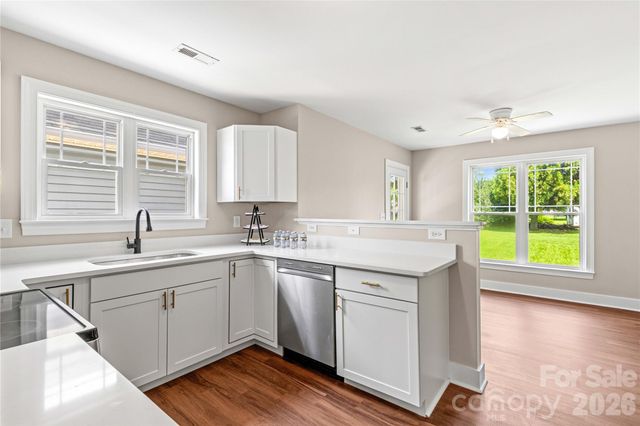 128 Tarrington Drive, Statesville, NC 28625