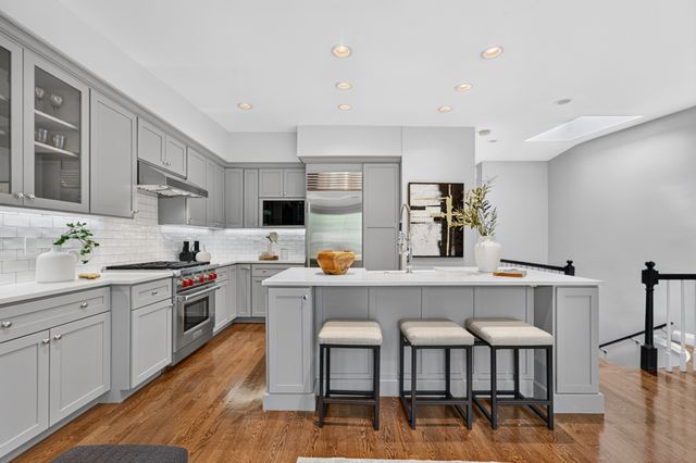 9 Holyoke Street 4, Boston, MA 02116
