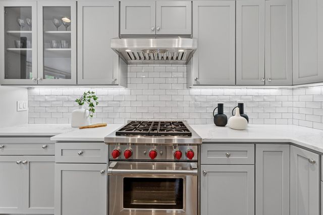 9 Holyoke Street 4, Boston, MA 02116