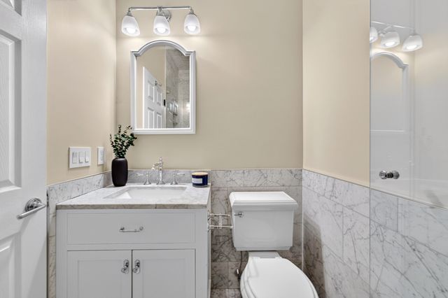 9 Holyoke Street 4, Boston, MA 02116
