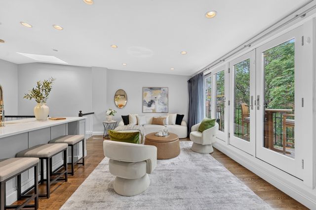 9 Holyoke Street 4, Boston, MA 02116