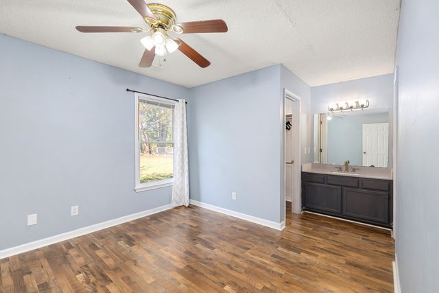 1015 W Sherwood Drive, Sumter, SC 29153