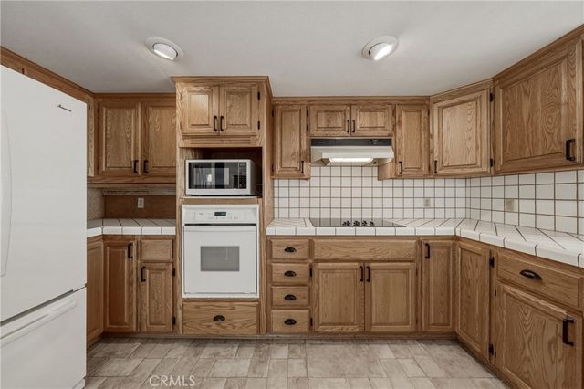 3223 Compton Avenue, Lakeport, CA 95453