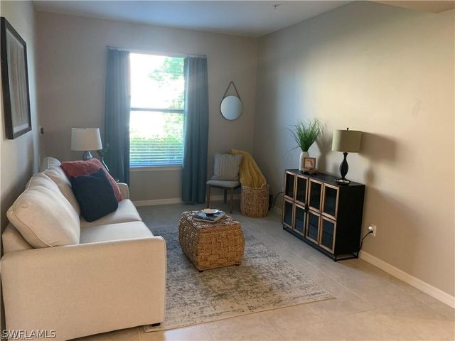 9433 Benvenuto CT 5-101, Naples, FL 34119