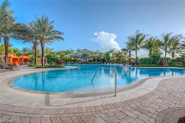 9433 Benvenuto CT 5-101, Naples, FL 34119