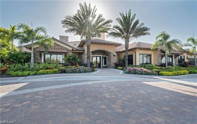 9433 Benvenuto CT 5-101, Naples, FL 34119