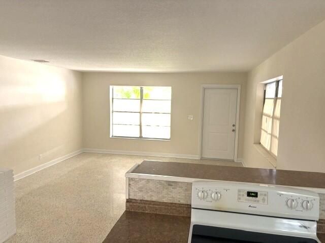 507 SW 2nd Avenue, Dania Beach, FL 33004