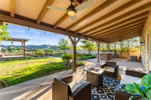 22494 Brightwood Place, Saugus, CA 91350