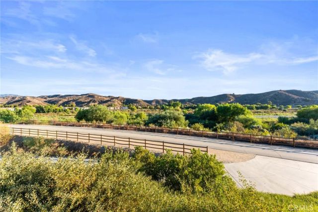 22494 Brightwood Place, Saugus, CA 91350