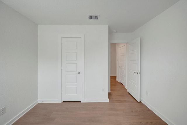 1090 Garnet Star Drive, La Marque, TX 77568