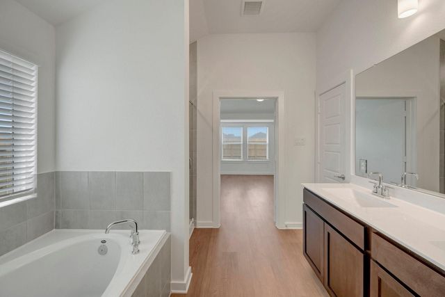 1090 Garnet Star Drive, La Marque, TX 77568