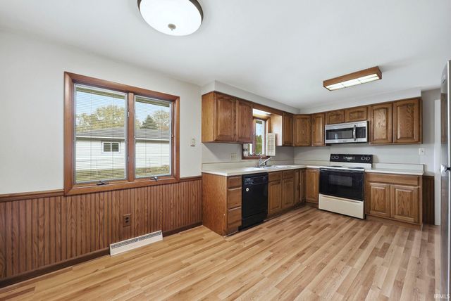 2815 River Park Drive, Fort Wayne, IN 46825