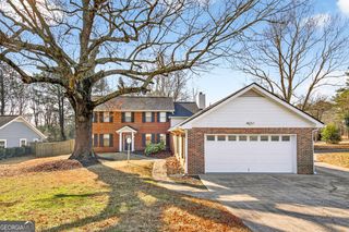 1056 Indian Hills Parkway NE, Marietta, GA 30068